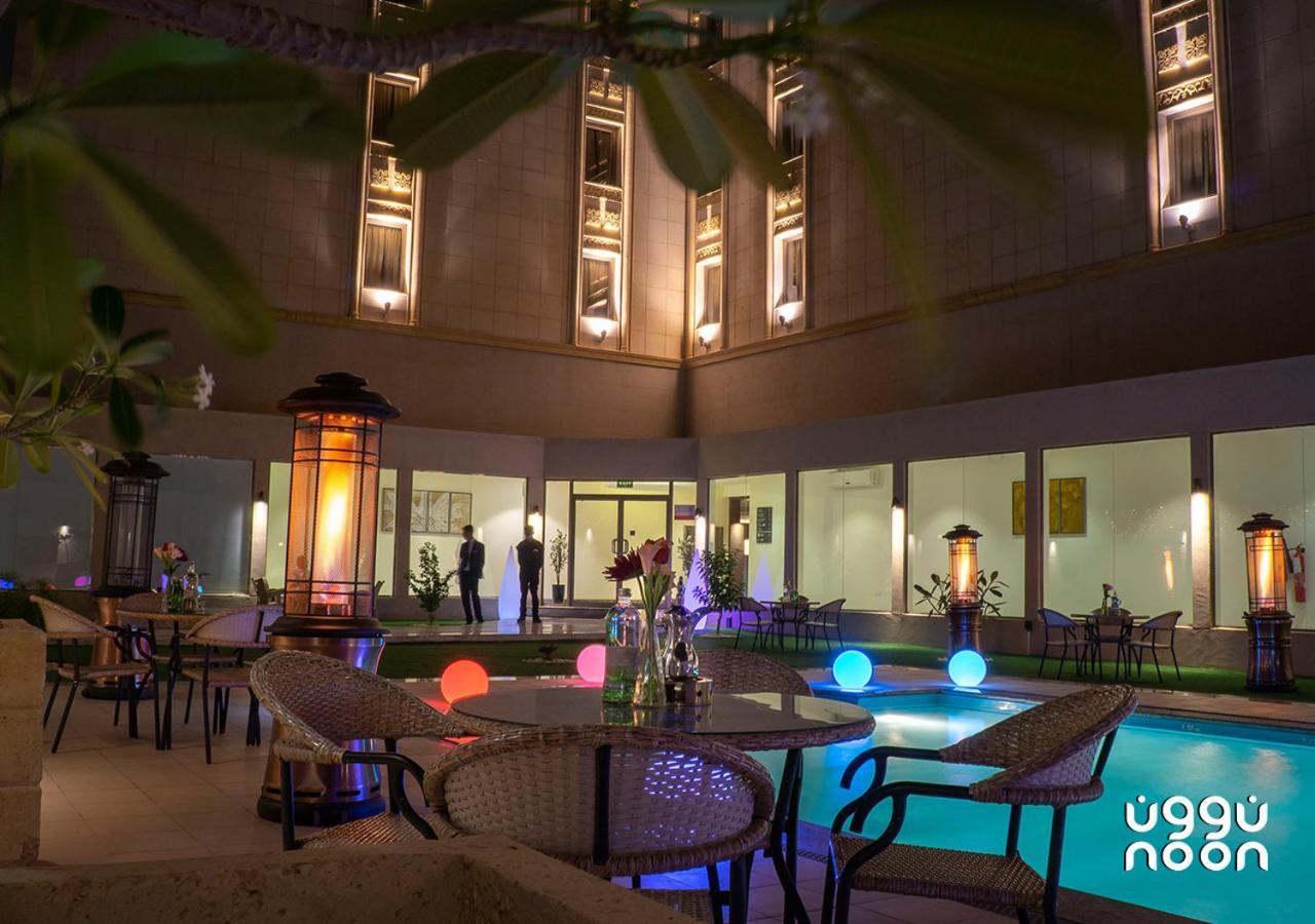 Aparthotel Noon *
